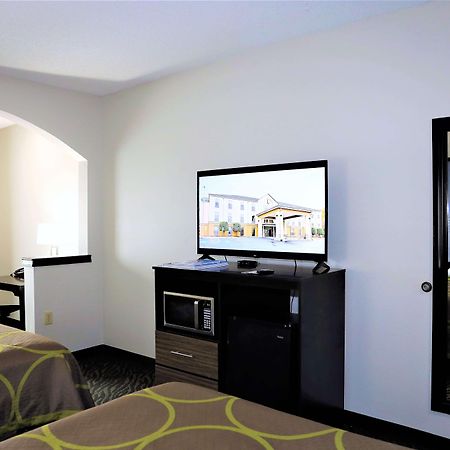 Super 8 By Wyndham High Point/Greensboro Екстериор снимка