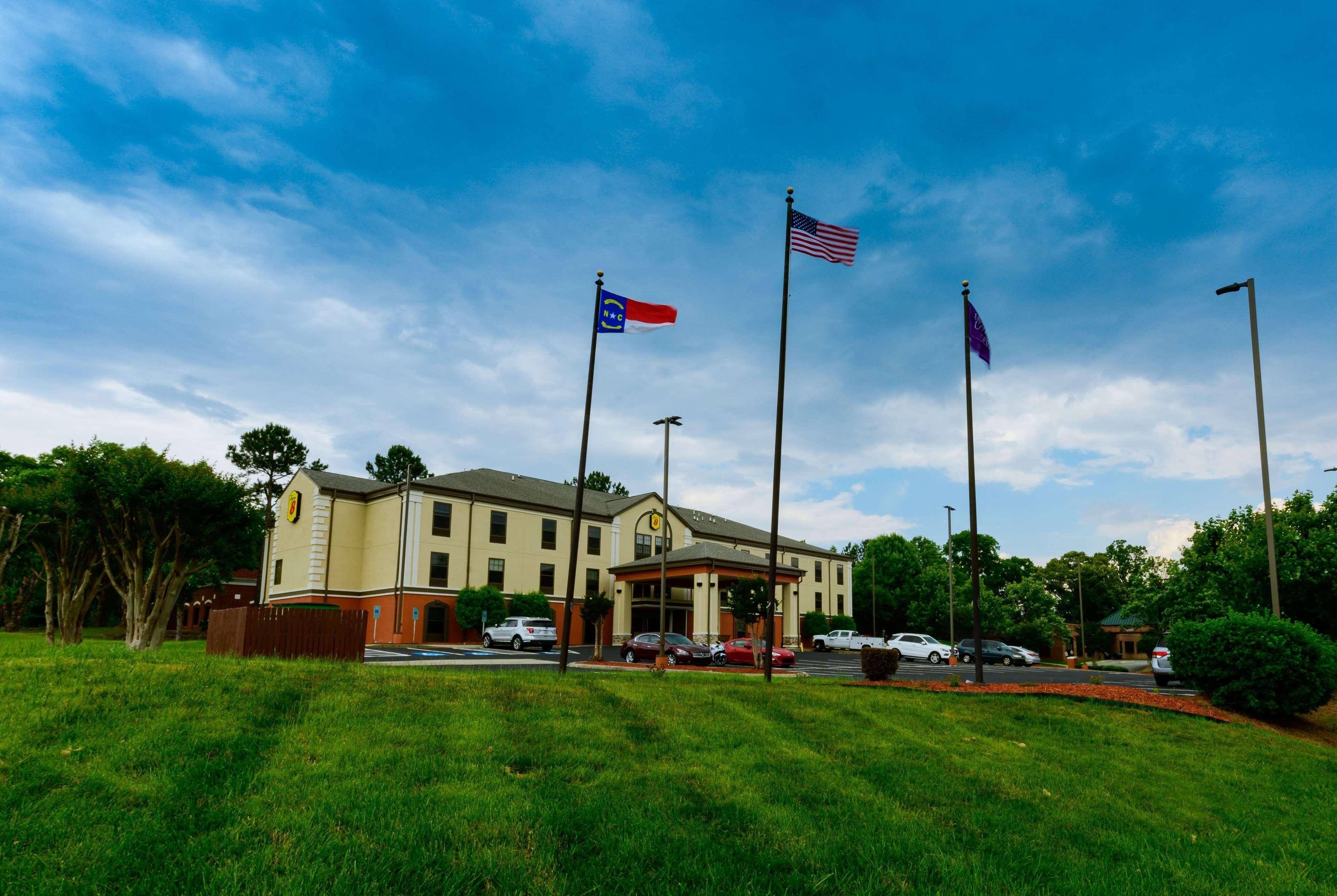 Super 8 By Wyndham High Point/Greensboro Екстериор снимка