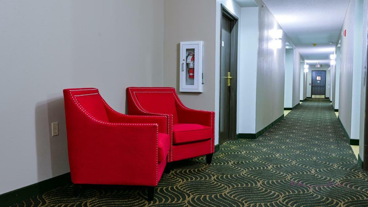 Super 8 By Wyndham High Point/Greensboro Екстериор снимка