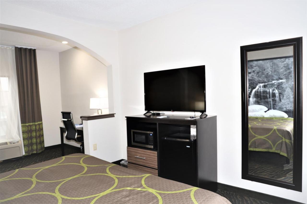 Super 8 By Wyndham High Point/Greensboro Екстериор снимка