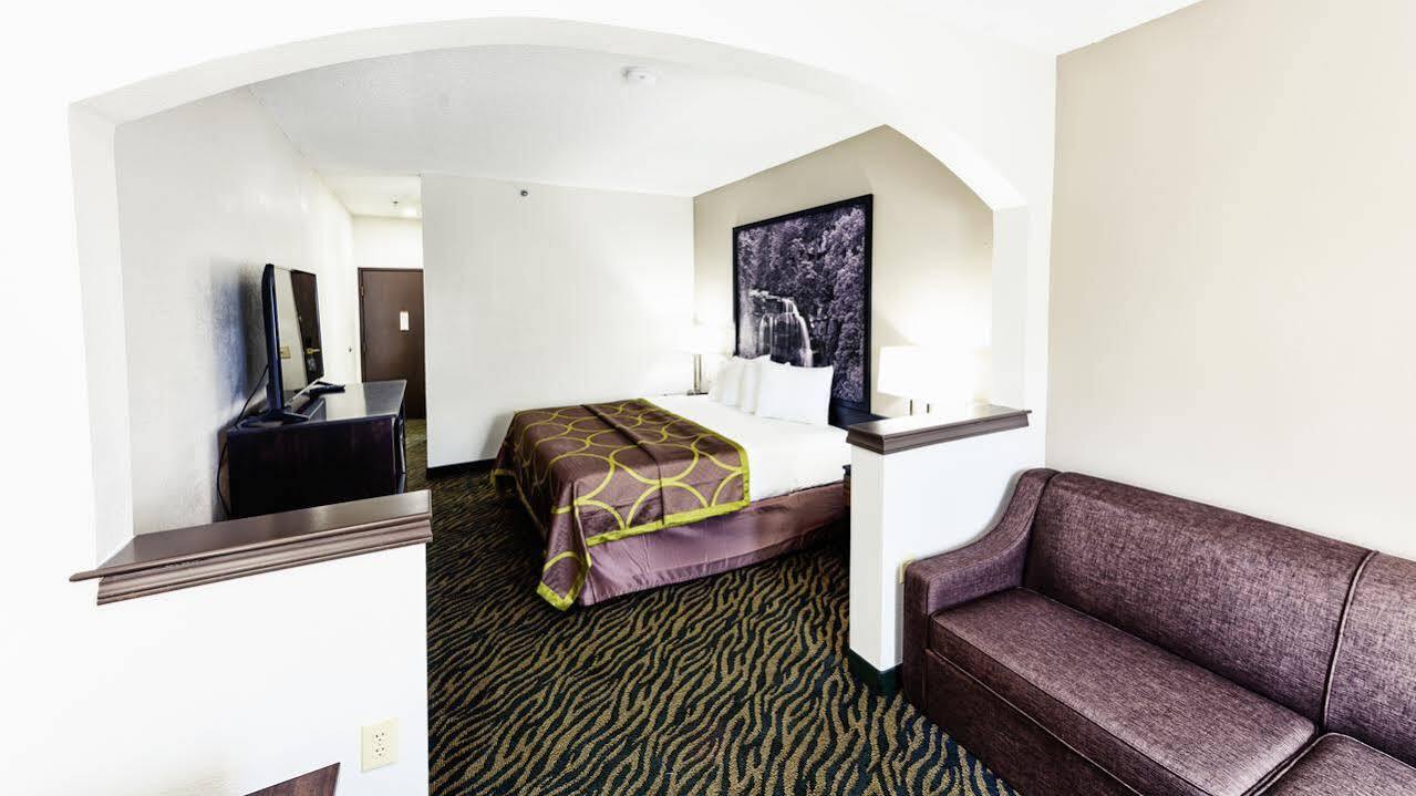 Super 8 By Wyndham High Point/Greensboro Екстериор снимка